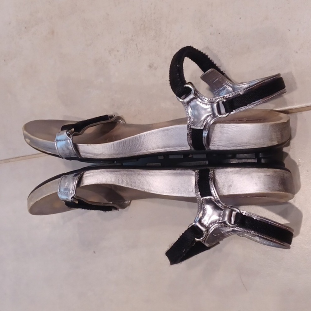 PRADA SANDALS - Picture 4 of 10
